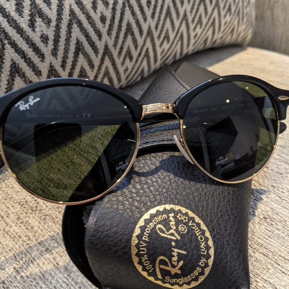 Ray-Ban Sunglasses - Picture 4 of 4